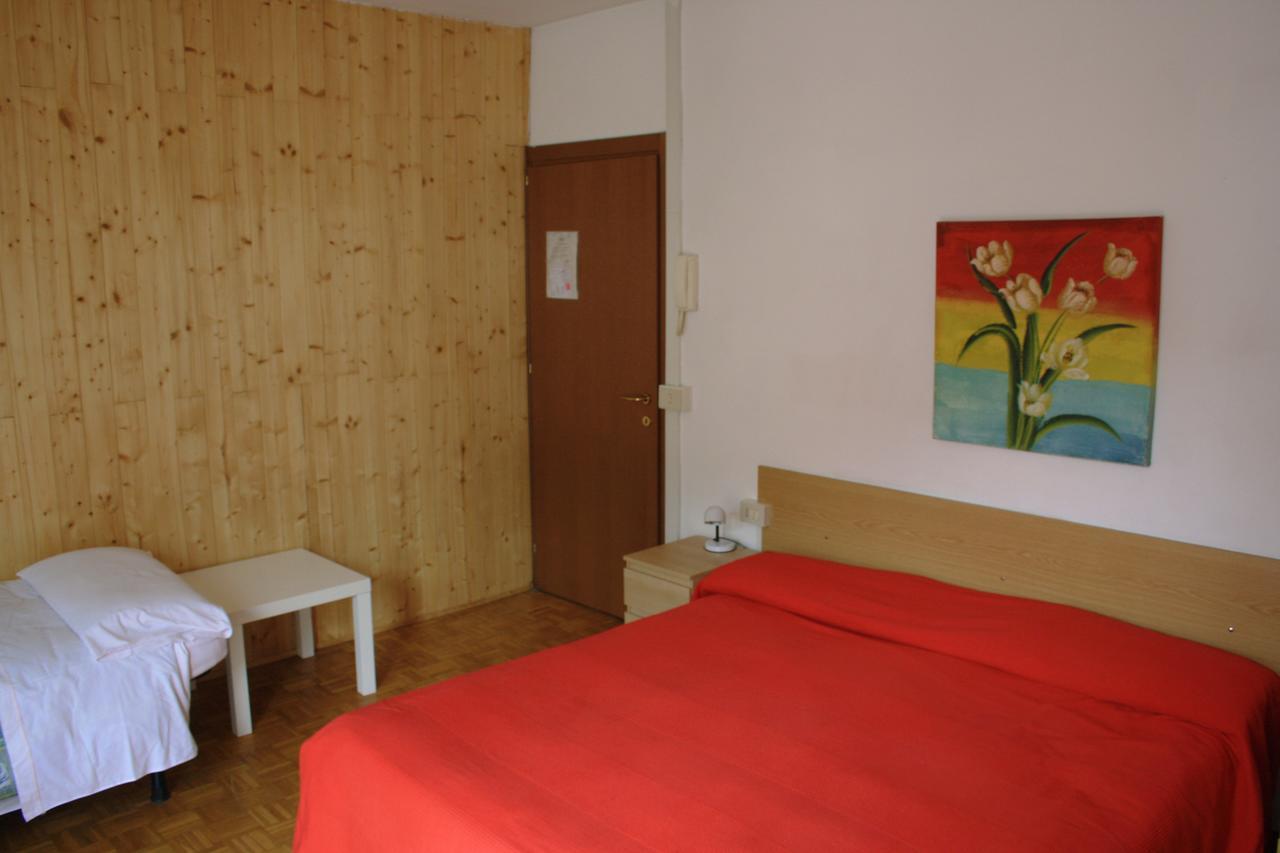 Albergo Della Posta Clusone Exterior photo